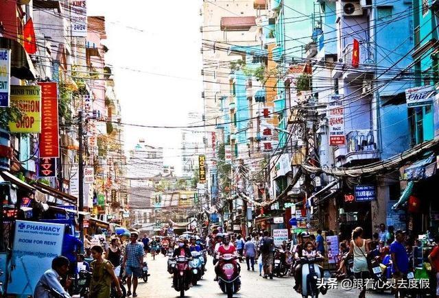 2025年完整资料免费,迈向2025年，完整资料的免费共享革命