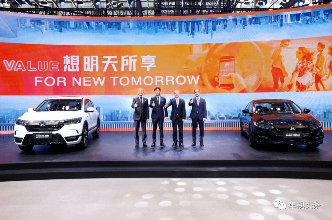 2025新澳门正版免费资木车,探索澳门未来，新澳门正版免费资讯与木车文化的发展