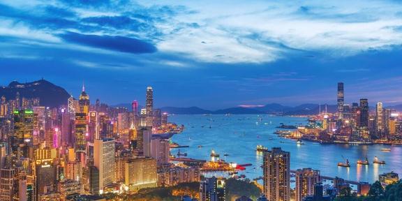 2025新澳门精准资料免费大全,澳门作为一个充满活力和魅力的城市，一直以来都是人们关注的焦点之一。随着时代的发展，澳门也在不断发展和变化，各种新的信息和资料也不断涌现。本文将围绕澳门这一主题展开，介绍澳门的历史背景、文化特色、经济发展以及未来的发展趋势，同时结合关键词2025新澳门精准资料免费大全，为读者提供最新的澳门资讯和资料。